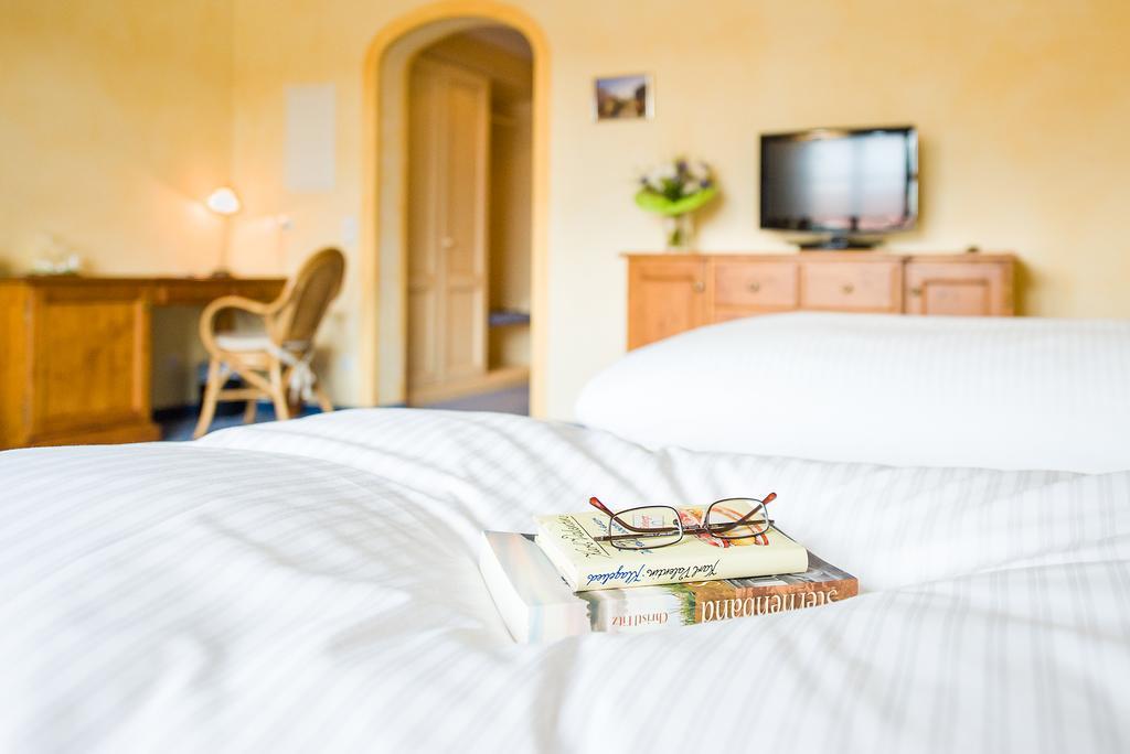 Hotel Und Landgasthof Altwirt Großhartpenning Extérieur photo