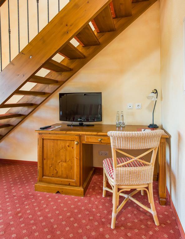 Hotel Und Landgasthof Altwirt Großhartpenning Extérieur photo