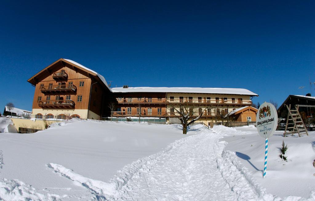 Hotel Und Landgasthof Altwirt Großhartpenning Extérieur photo